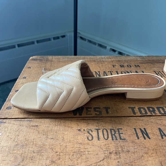 L’intervalle beige slides - Picture 3 of 3